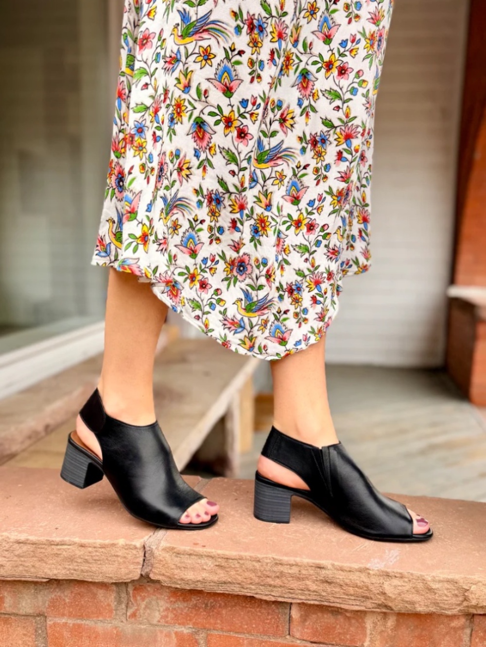 Bueno Rachel Peep Toe Heel in Black